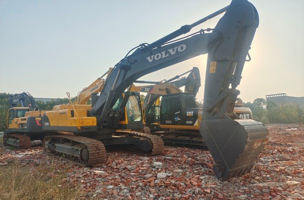 Excavadora VOLVO EC360BLC 2023 - Image 5